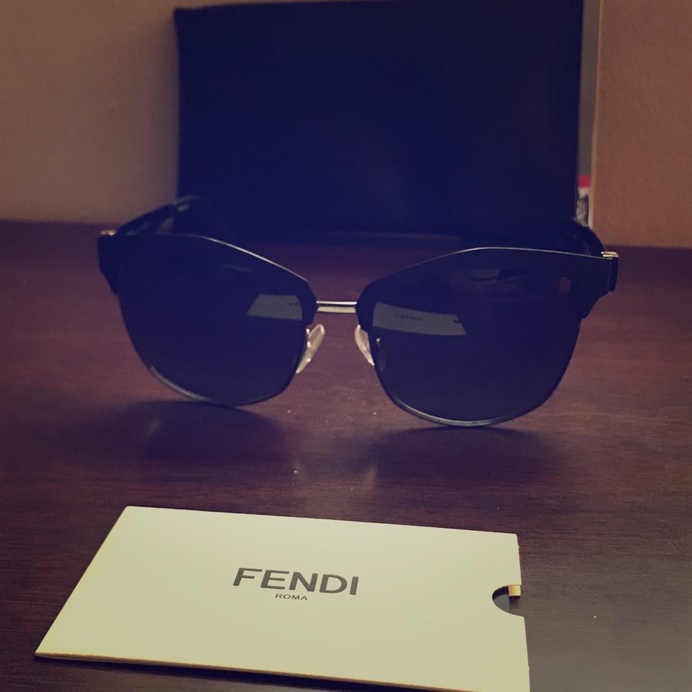 Unisex Fendi Sunglasses